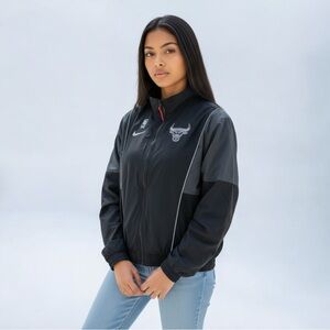 Nike Men’s BULLS Windbreaker Jacket | Size XL | Black & Gray | 100% Nylon |